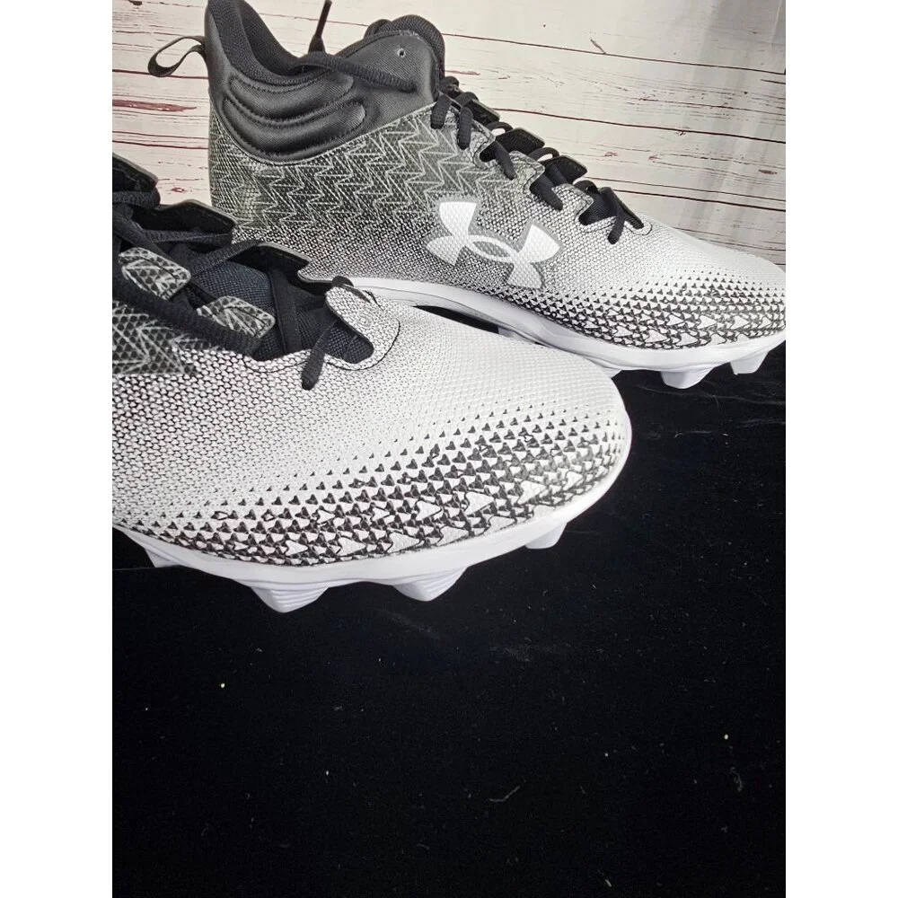 Under Armour Spotlight Cleats Black & White Mens Football Shoes Size 10.5 Synthe